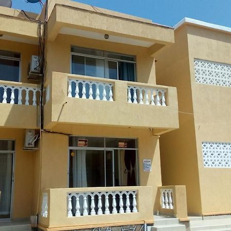 Pawenzi Serviced Apartments Момбаса Екстер'єр фото