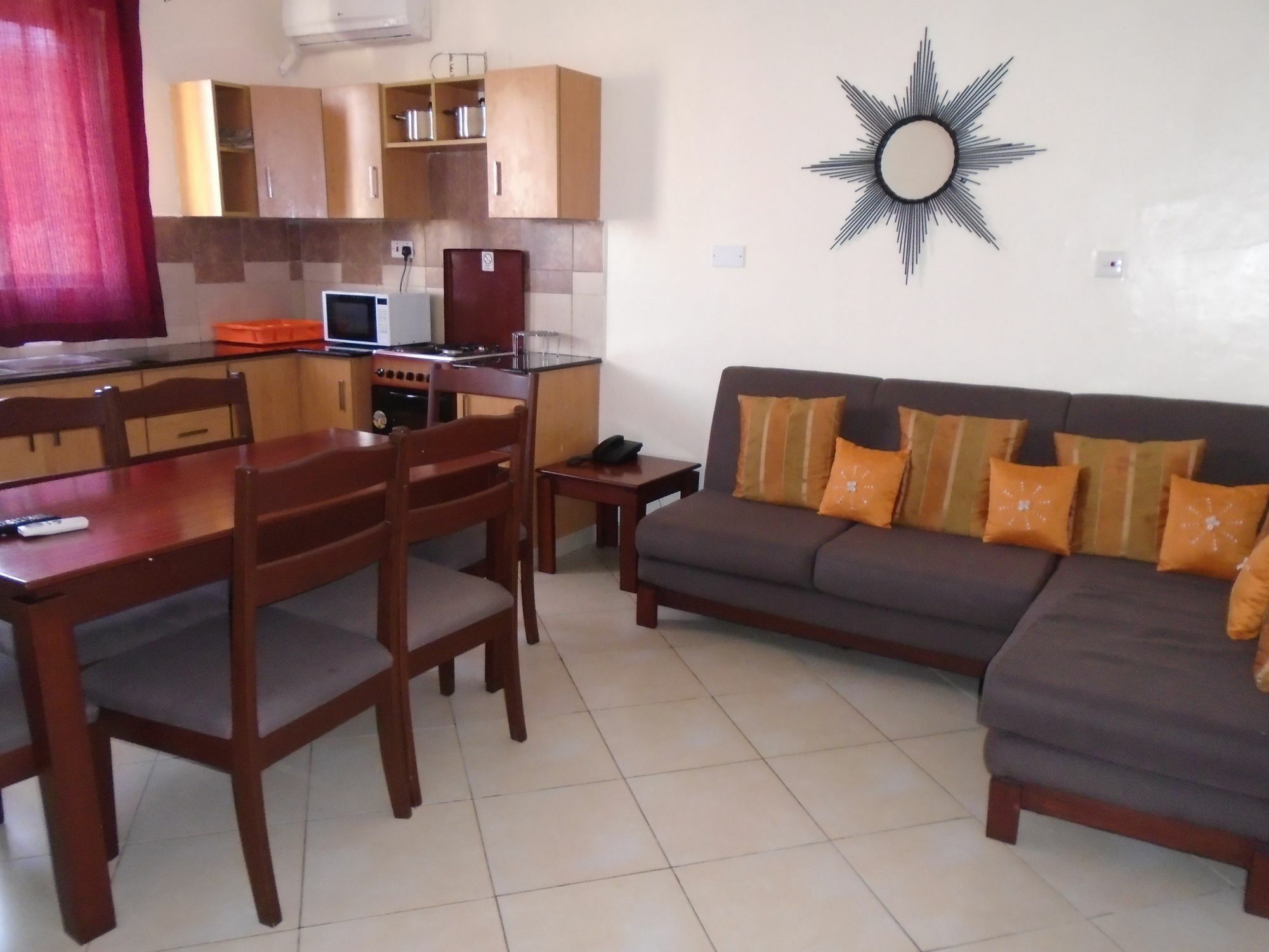Pawenzi Serviced Apartments Момбаса Екстер'єр фото