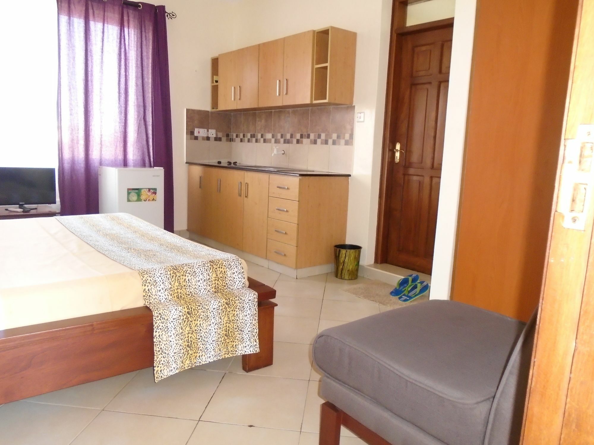 Pawenzi Serviced Apartments Момбаса Екстер'єр фото