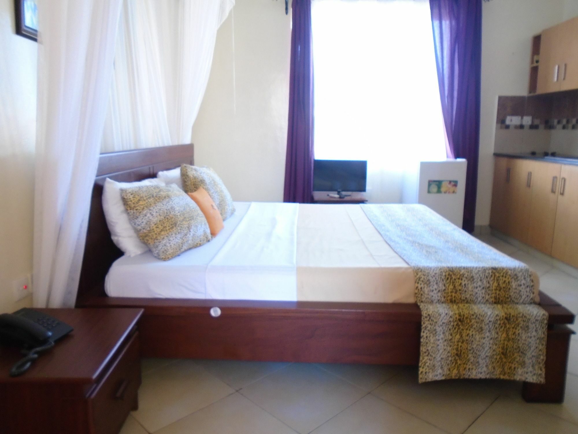 Pawenzi Serviced Apartments Момбаса Екстер'єр фото